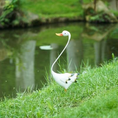 China Custom Metal Goose Garden Ornament Rustproof Metal Animal Decor for sale