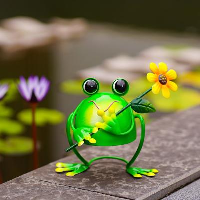 China OEM / ODM Metal Garden Frog Ornaments Animals Rustproof Artistic for sale