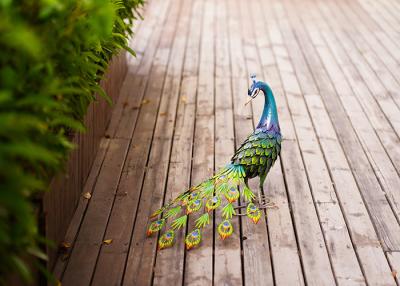 China Colorful Animal Peacock Metal Garden Ornament Artistic Weatherproof for sale