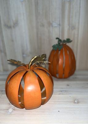 China Durable Metal Harvest Festival Decorations Waterproof Pumpkins Ornaments for sale