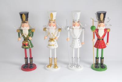 China Handcrafted Modern Metal Christmas Decorations Festive Theme In Red Green / White for sale