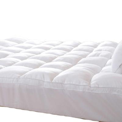 China Sustainable Luxury Different Sizes 1000gsm Microfiber Cotton Queen Mattress Topper for sale