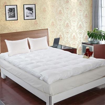 China Hot Selling Topper Removable Cover Feather Mattress Manufacturer Selling Hotel Feather Mattress Topper for sale