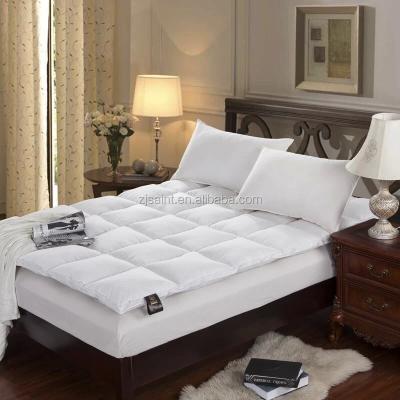 China Removable Luxury White Soft Blanket Hotel Use Duck Feather Down Hypoallergenic Mattress Topper for sale