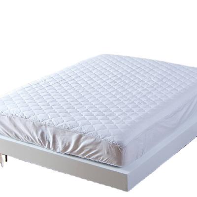 China Breathable Waterproof Hypoallergenic Mattress Protector Quilted Washable White Mattress Cover Protector for sale