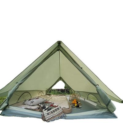 中国 Camouflage Double Outdoor Game Pyramid Tent Outdoor Camping Road Trip / Large Field Thickened Against Heavy Rain 販売のため