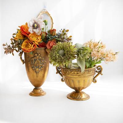 China Europe JAYWOOD Retro Gold Goblet Vase Metal Iron Table Flower Arrangement for Home Wedding Interior Decor for sale