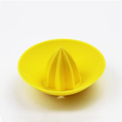 China Lemon Viable Lime Silicone Plug Juicer Squeezer Orange Squeezer with Handle for Juice Kitchen Utensil Set Fruit Tools for sale