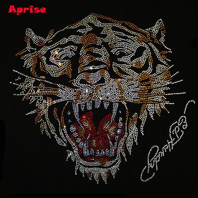 China Custom Flatback Rhinestone Transfer Tiger Design Great For MAN'S T-Shirt for sale