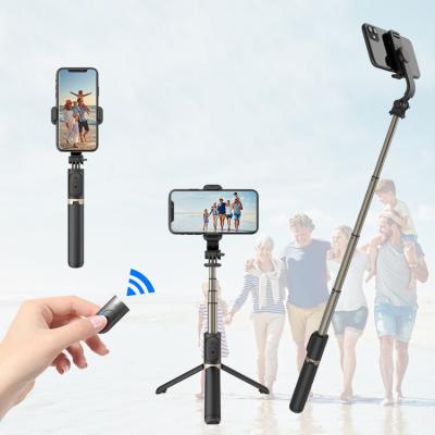 China Lightweight Wireless Portable Photography Hand Tripod Stand Q03 Integrantes Motion Selfie Shooting Stick For Mobile Phones for sale