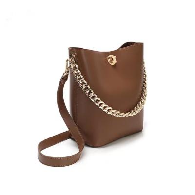 China Guangzhou Factory Fashion High Quality Bucket Bag Designer Style One Shoulder Hot Sale Leather Women Messenger Bag for sale