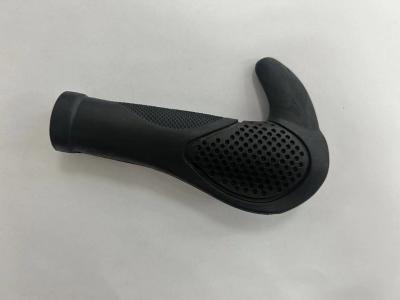 China Black Textured Rubber Mountain Bike Handle Bar Grips Lightweight for sale