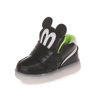 China Lit New Children Sports Shoes Kids Shoes Led Light Soft Bottom Cartoon Shoes for sale