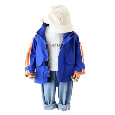 China Anti-wrinkle baby clothes 2-8 years old boy with patchwork sleeves ribbon children's load jacket boy's zipper coat for sale