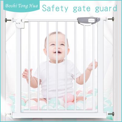 China Contemporary 75*84cm Wide Mesh Safety Gate Baby Gate Retractabale Safety Extras Mesh Safety Gate for sale