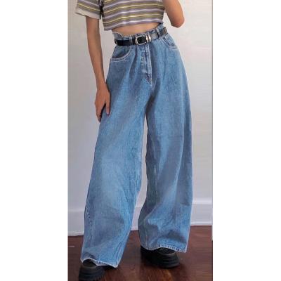 China Breathable Light Blue Women's Fashionable Wide Leg Pants High-waist Classic Denim Flared Pants for sale