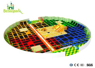 중국 밖에 상업적인 중심 실내 트램폴린 공원 PVC 영화 뛰어오르기를 위해 판매용
