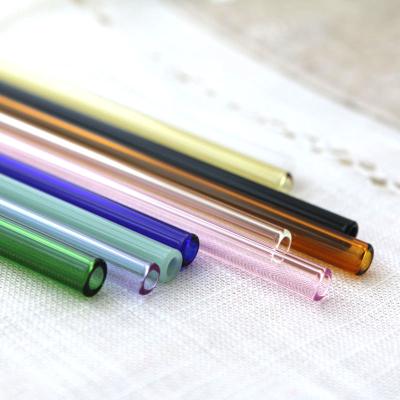 China Sustainable Eco Friendly 8*200mm Bent Reusable Glass Straw Borosilicate Glass Drinking Straws For Cocktail for sale