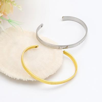 China 2022 Hot Selling CLASSIQUE Half Metal And Gold Color Nice Bangles Silver Opening Zinc Alloy Jewelry Decoration for sale