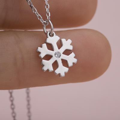 China FASHION HOT 925 Fancy Chain Christmas Necklace Silver Snowflake Shape Charm Necklace for sale