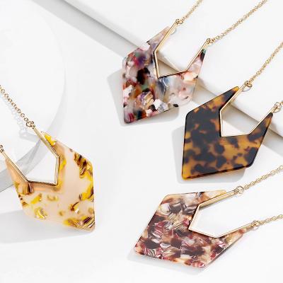 China 2020 Newest Fashion Hiphop Chain Necklace Plastic Necklace With Gold Plated Matal Adjustable Size Necklace For Girls for sale