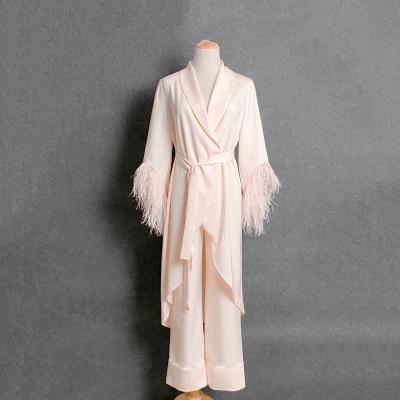 China Customizable factory price QUICK DRY 2021 long sleeve silk pajamas with feather rose pure color luxury bridal and party bridesmaid long robes for sale