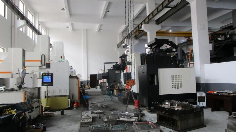 Verified China supplier - Taizhou Yihao Mould Co., Ltd.