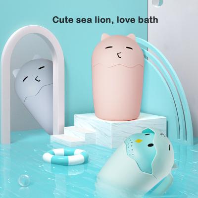 China Thickened plastic baby shower shampoo cup baby shower scoop spoon household children's cartoon sea lion shower 822 for sale