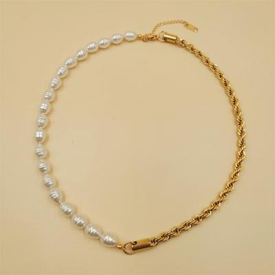 China FASHIONABLE Long Thick Chain Necklace Jewelry Individuality Irregular Imitation Pearl Necklace for sale