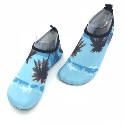 China Fashion Trend Summer Plus Size Neoprene Beach Fitness Swim Socks Diving Shoes For Women Men Yoga Aqua Shoes for sale