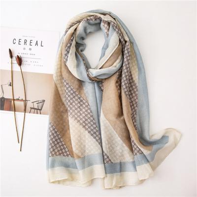 China Printing patterns fashion ladies spring stripe&lattice pattern printing scarves fashionable women summer sunscreen scarf for sale