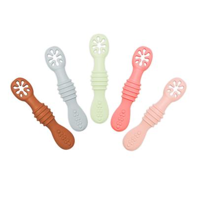 China BPA Free Baby Spoon Set Bpa Free Silicone Self Feeding Toddler Utensils For Children for sale