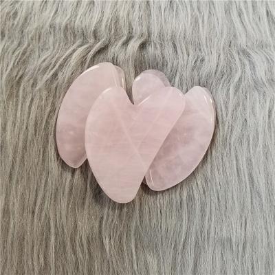 China Portable/Handheld Heart Shaped Scraping Board Scratching Powder Rose Quartz Jade Massage Scratching Tool for sale