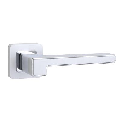 China Modern White/CP Wood Door Hardware Zinc Alloy Lever Lock Handle On Rosette for sale