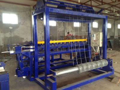 China Scharnierende Gezamenlijke van de de Omheiningsmachine van de Veeweide Blauwe Kleur 2400mm Breedtestaal Te koop