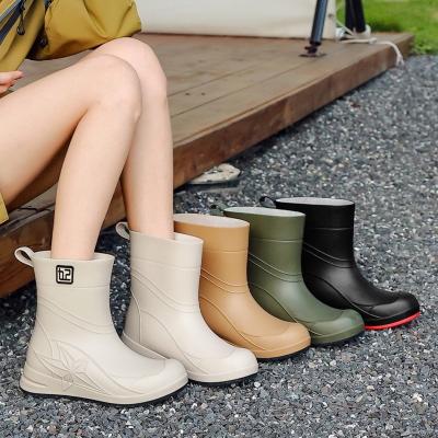 China Fashion Trend colourful pvc rain  rain waterproof antiskidWomen's rain bootsWomen's galoshesRain boots for sale