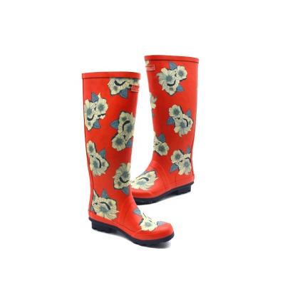 China Hot Selling Fashion Trend Fashion Rain Rubber Waterproof Tall Boots Ladies Floral Wellington Boot For Woman for sale