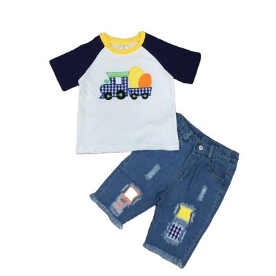 China Spring Casual Boys Girls Egg Embroidered T-Shirt Capri Jeans Baby Kids Easter Outfit for sale