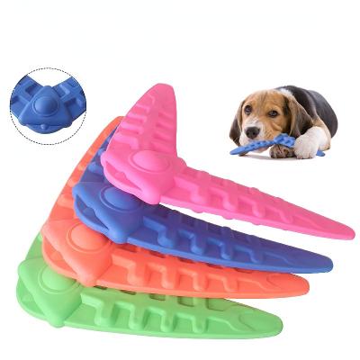 China Viable Dog Plays Random Dog Flying Discs Fishbone Shaped Darts Dog Bite-Resistant Chew Toy Tooth Cleaning Interactive Discs for sale