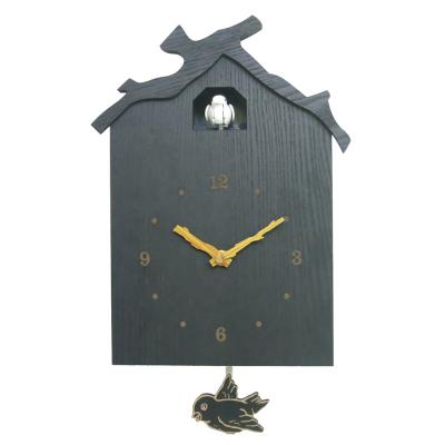 China Antique Black Classic Pendulum Bird Cuckoo Style Wall Clock Cuckoo Style Wooden Clock for sale