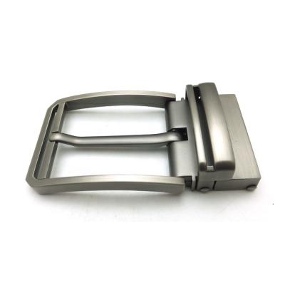 China Pin Buckles With Clips 2020 New Design Fashion Pin Belt Men Belt Leather With Metal Buckle for sale