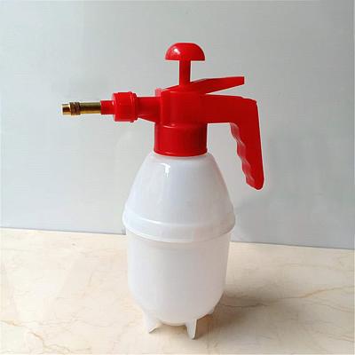 China Garden Sprayer 2021 Amazon Hot Selling High Quality Manual Portable Hand Held High Pressure Sprayer 1.5L for sale