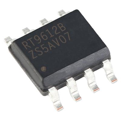 China - Original LCTX Electronic Components Microcontroller IC RT9612BZS SOIC-8 SMD RT9612B LCD Power Management Integrated IC Chip for sale