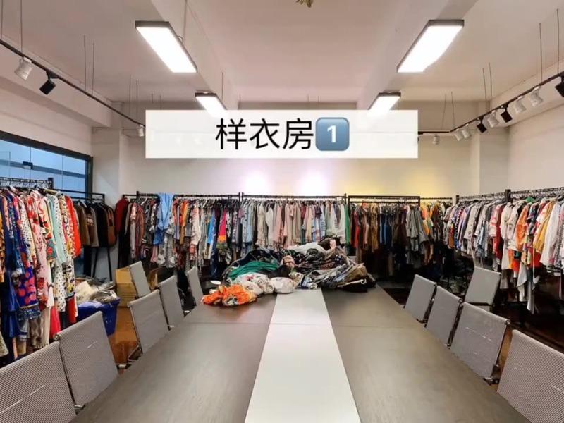 Verified China supplier - Dongguan Meiling Clothing Co., Ltd.