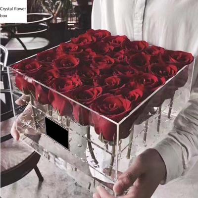 China UNIVERSE Handmade Clear Acrylic Waterproof Flower Box Clear Acrylic Flower Box With Lid for sale