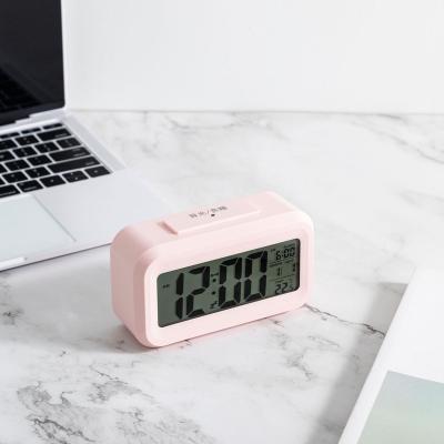 China New product radio clocks classic home decor desk table alarm clock smartwatch Android alarm clock watches 119plus for sale