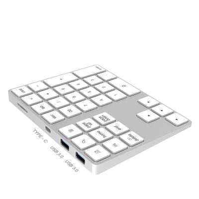 China Wireless Special Design for Mac 34 Lb Key Blue Tooth Keyboard Wireless Keyboard with USB 3.0 Hub Function for sale