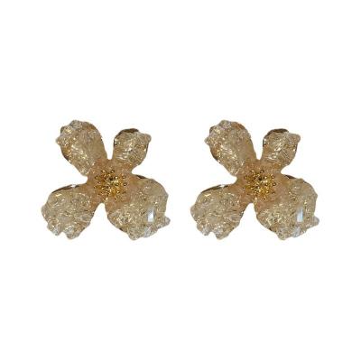 China FASHIONABLE Light Luxury Gold Plated Stud Earrings 14k Silver S925 Needle Earrings Flower Crystal Earrings For Women for sale