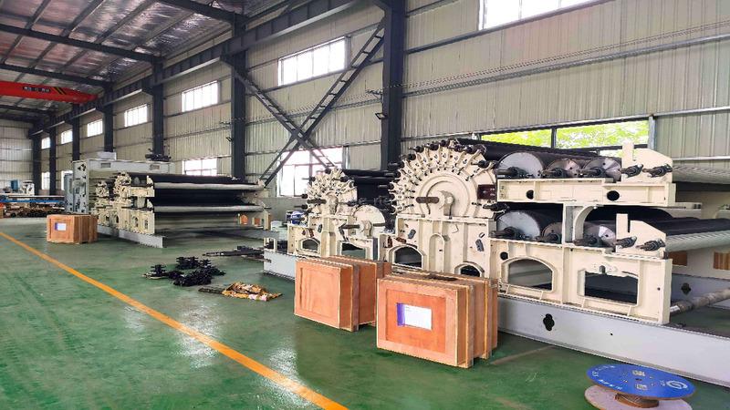 Verified China supplier - Changshu Huaxin Nonwoven Machinery Technology Co., Ltd.