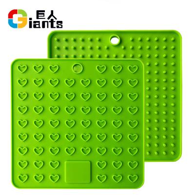 China Universal Viable Heart Shape Silicone Rubber Tripod Pad Heat Resistant Mat for sale